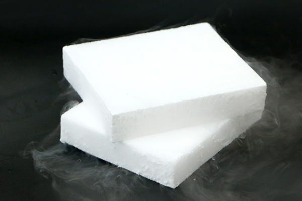 干冰倒進(jìn)小河里會(huì)怎么樣